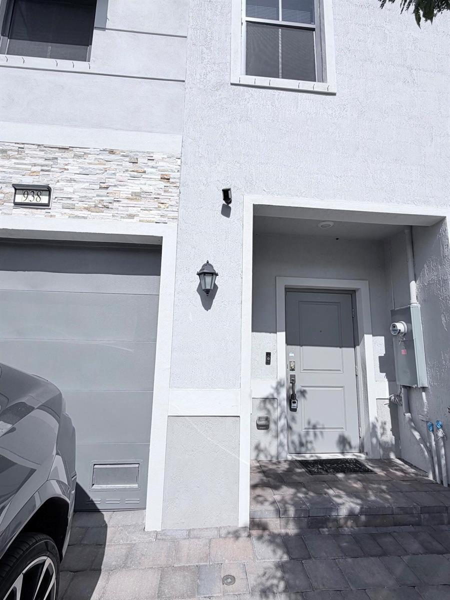 938 NW 3RD Terrace, Pompano Beach FL 33060