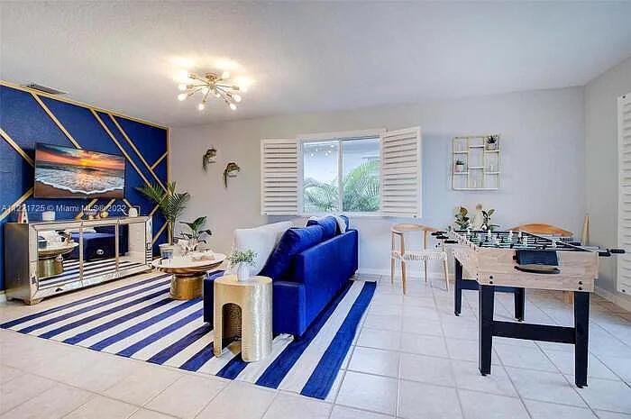 917 ORANGE Isle, Fort Lauderdale FL 33315