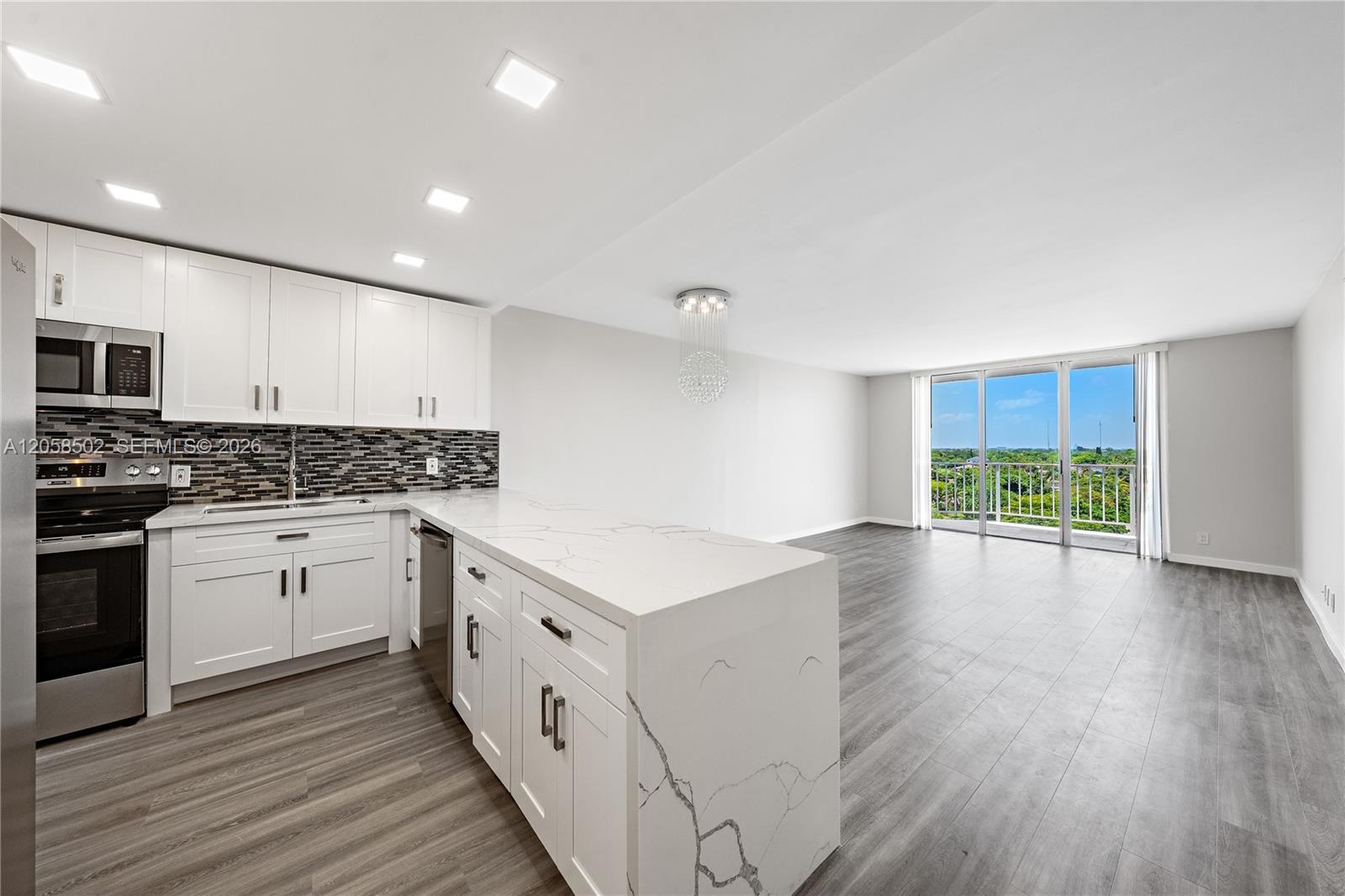 16740 NE 9th Ave # 809, North Miami Beach FL 33162