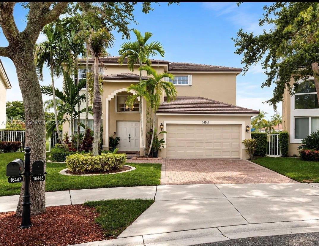 16445 Sapphire Pl, Weston FL 33331