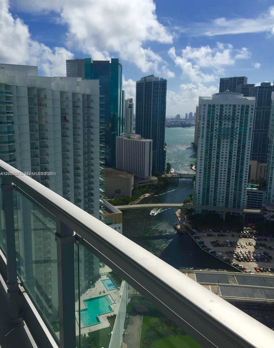 90 SW 3rd St # 3910, Miami FL 33130