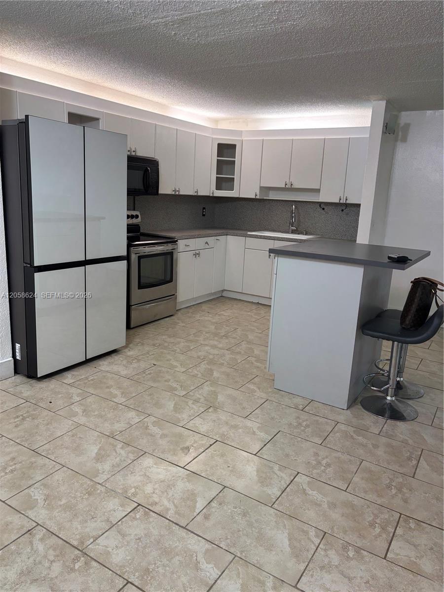Property at 14850 Naranja Lakes Blvd, Homestead FL 33032