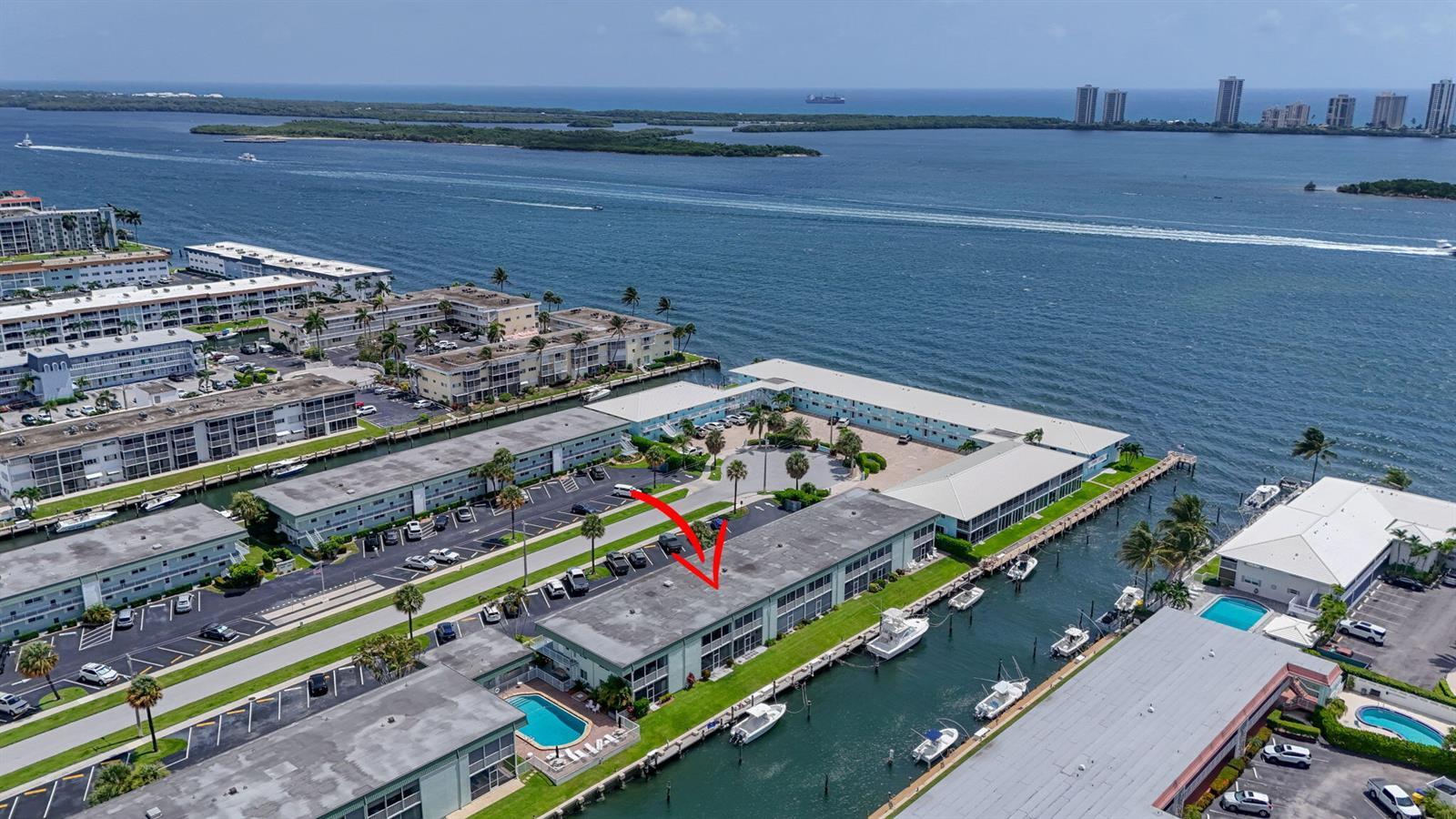 110 Wettaw Lane # 106, North Palm Beach FL 33408