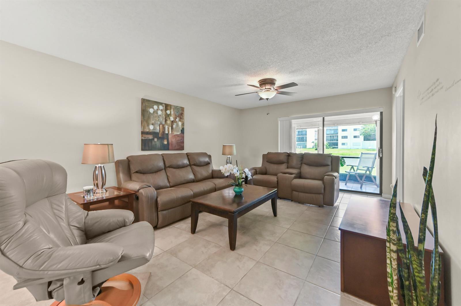 7618 Tahiti Lane # 106, Lake Worth FL 33467
