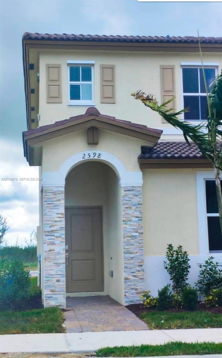 2598 SE 29th St # 1, Homestead FL 33035