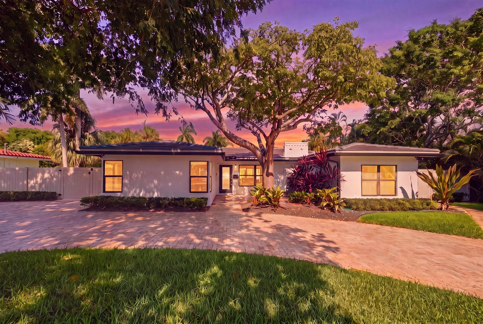1619 Bayview Drive, Fort Lauderdale FL 33305
