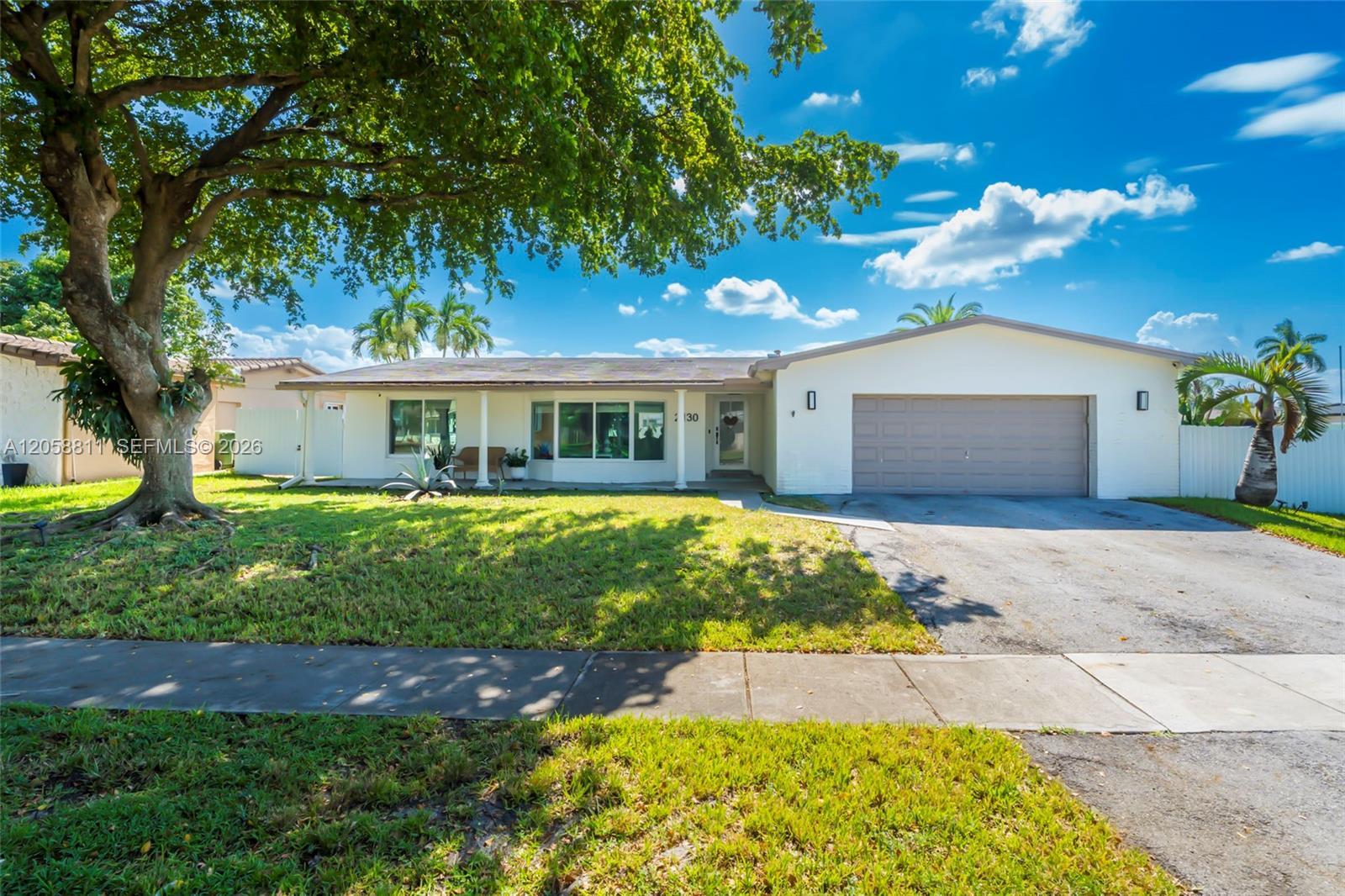 2130 NW 106th Ave, Pembroke Pines FL 33026