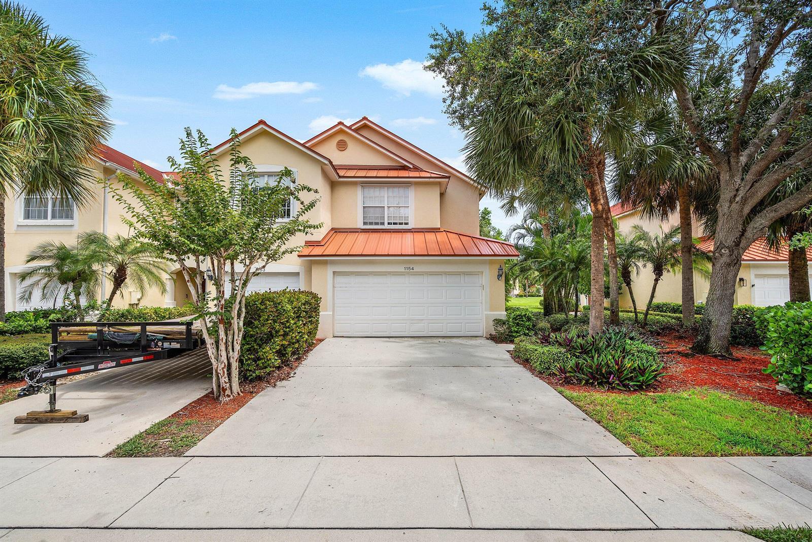 1154 PINEWOOD LAKE Court, FL 33415