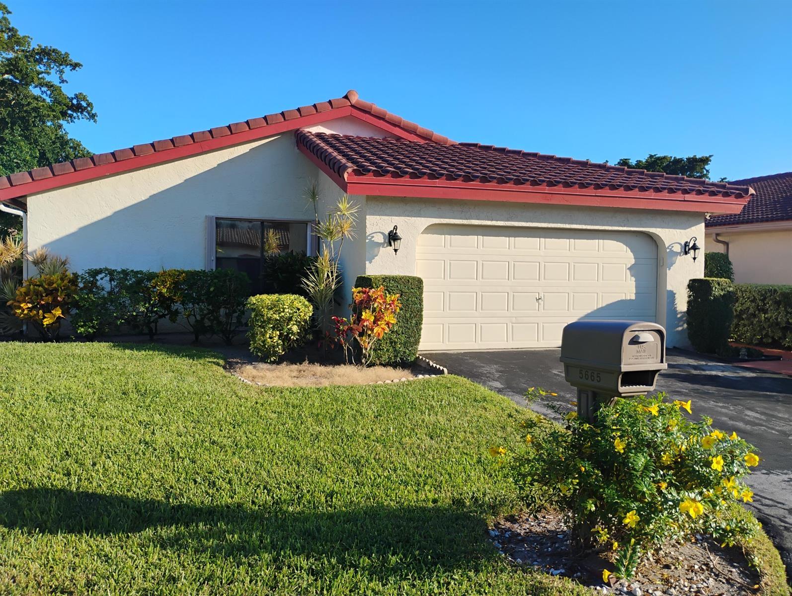 5665 LAKEVIEW MEWS Drive, Boynton Beach FL 33437