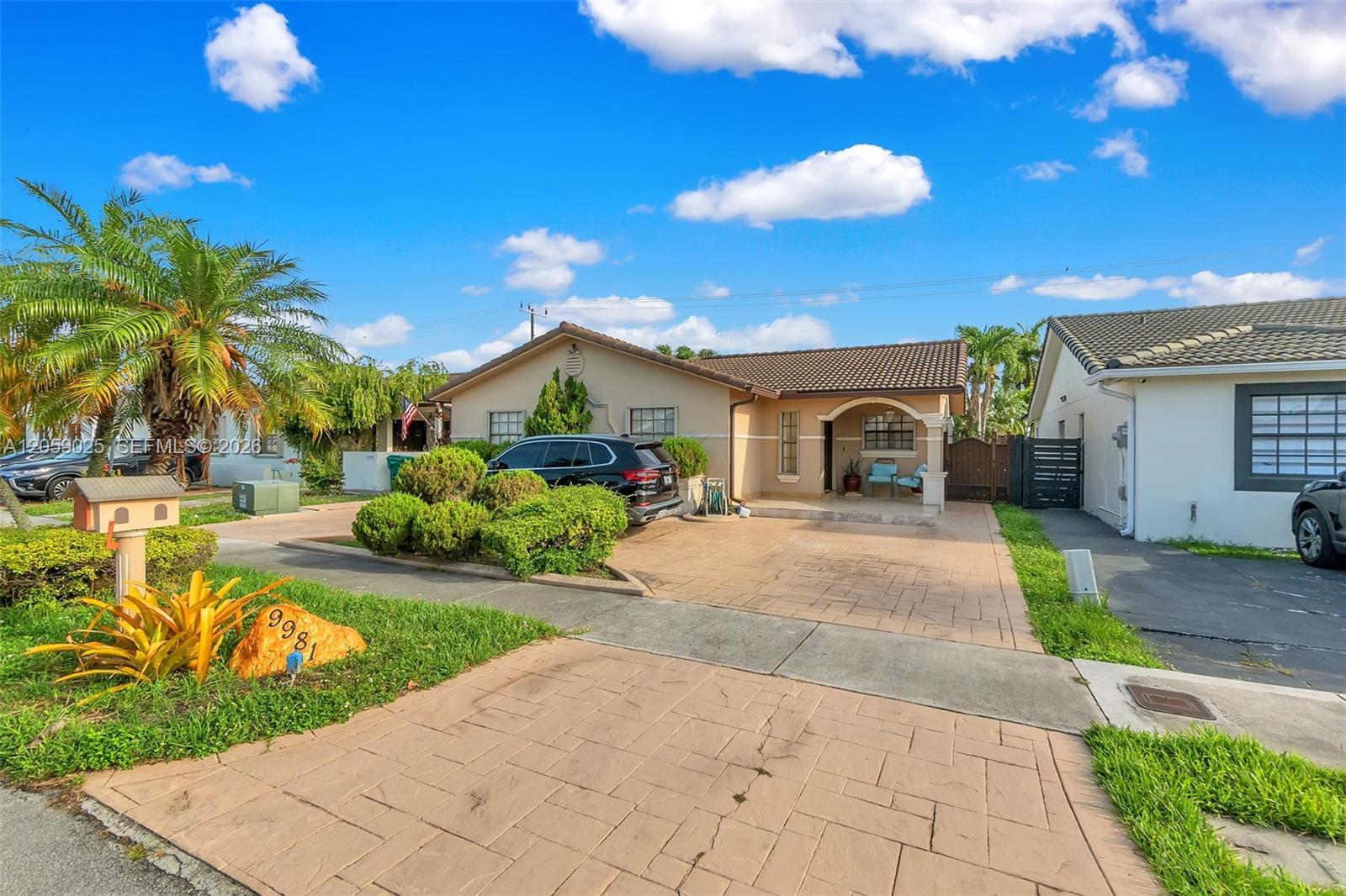 9981 NW 129th Ter, Hialeah Gardens FL 33018