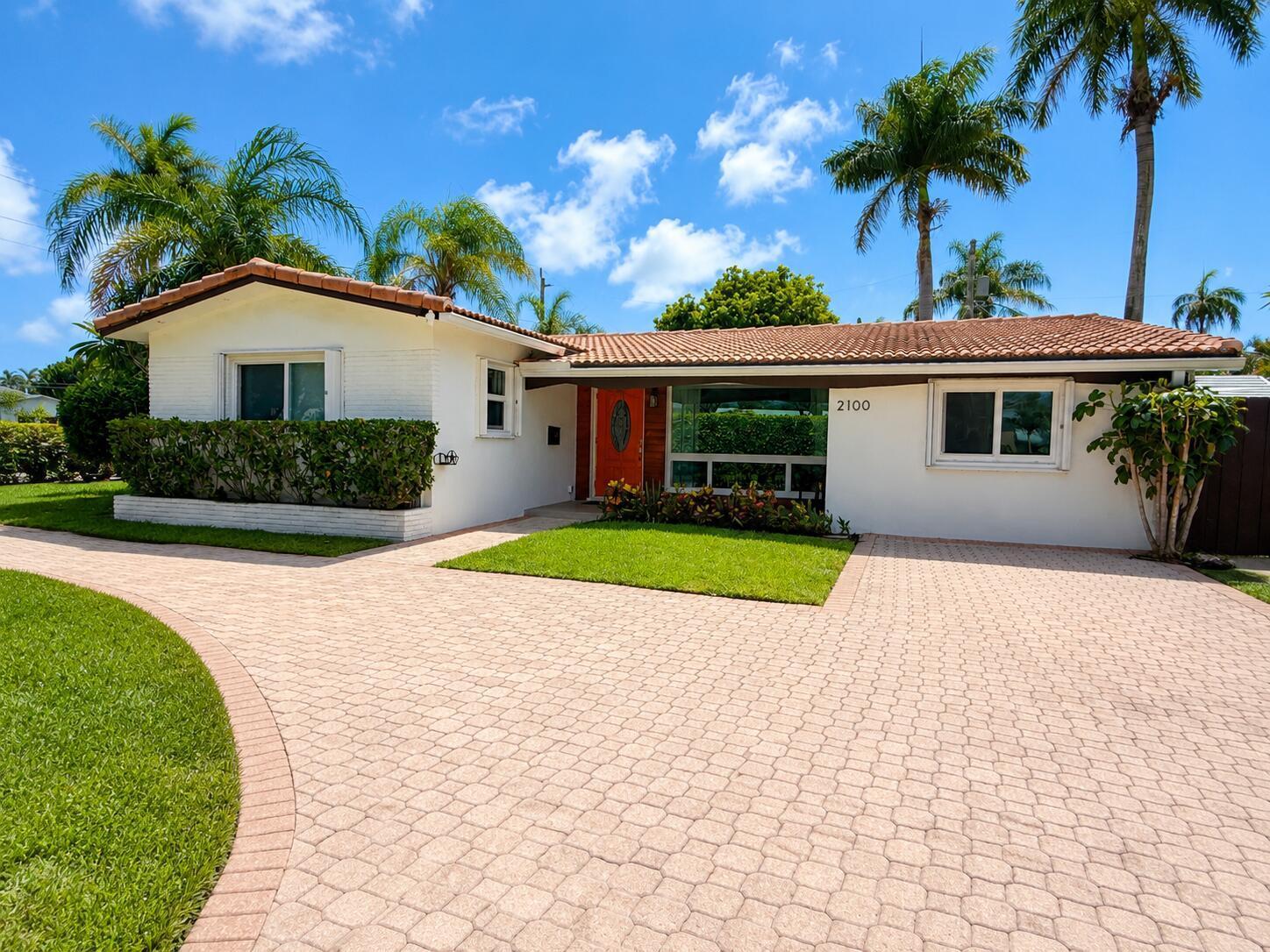 2100 N 14th Terrace, Hollywood FL 33020