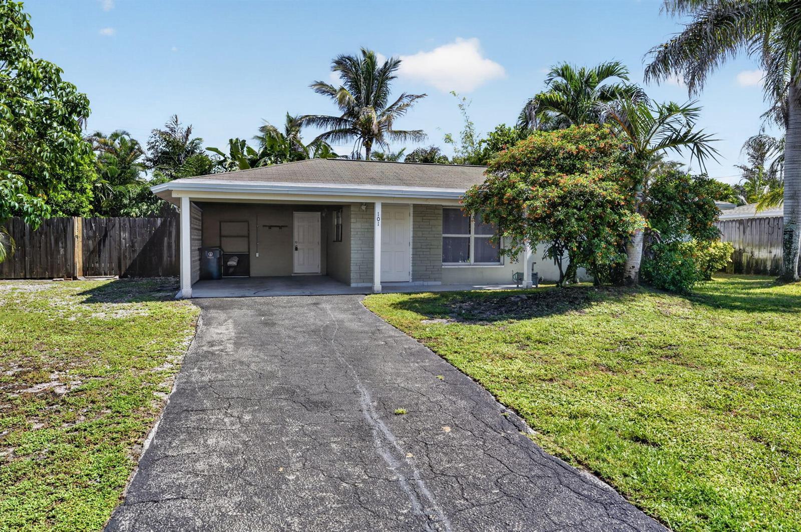 101 E Beverly Road E, Jupiter FL 33469