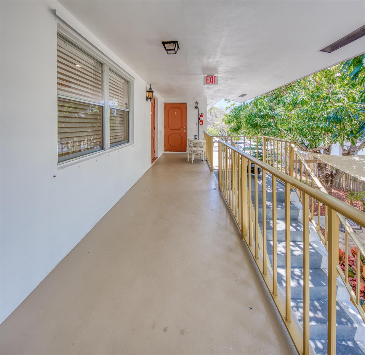 411 S M Street # 5, FL 33460