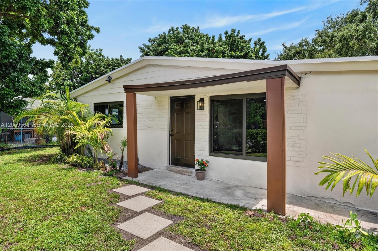 5626 Raleigh St, Hollywood FL 33021