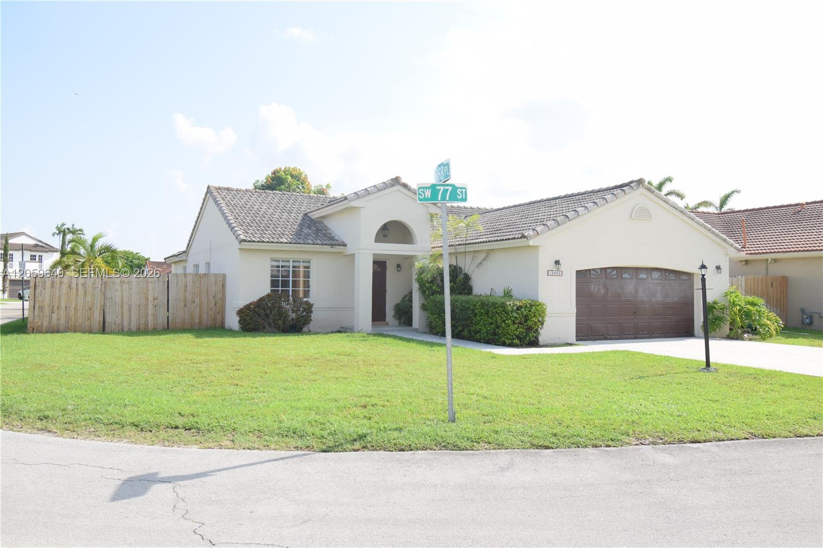 15860 SW 77th St, Miami FL 33193