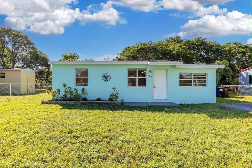 1501 NW 24th Avenue, Fort Lauderdale FL 33311