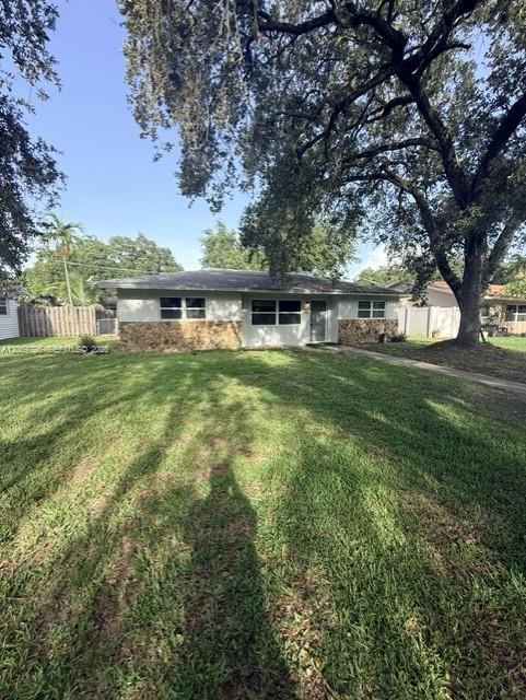 5180 27 Terrace, Dania Beach FL 33312