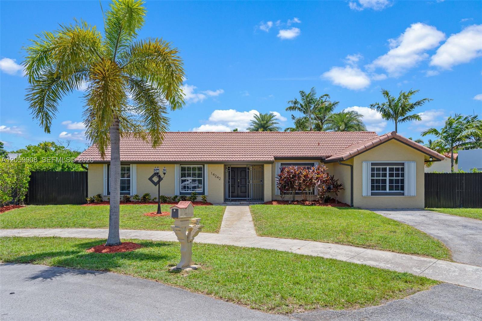 14242 SW 46th Ter, Miami FL 33175