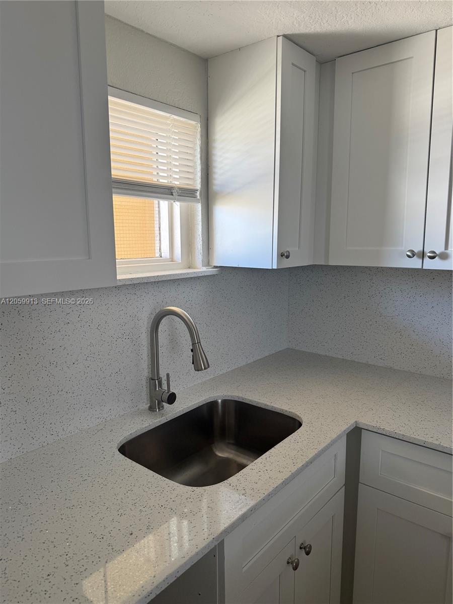 8323 Lake Dr # 506, Doral FL 33166