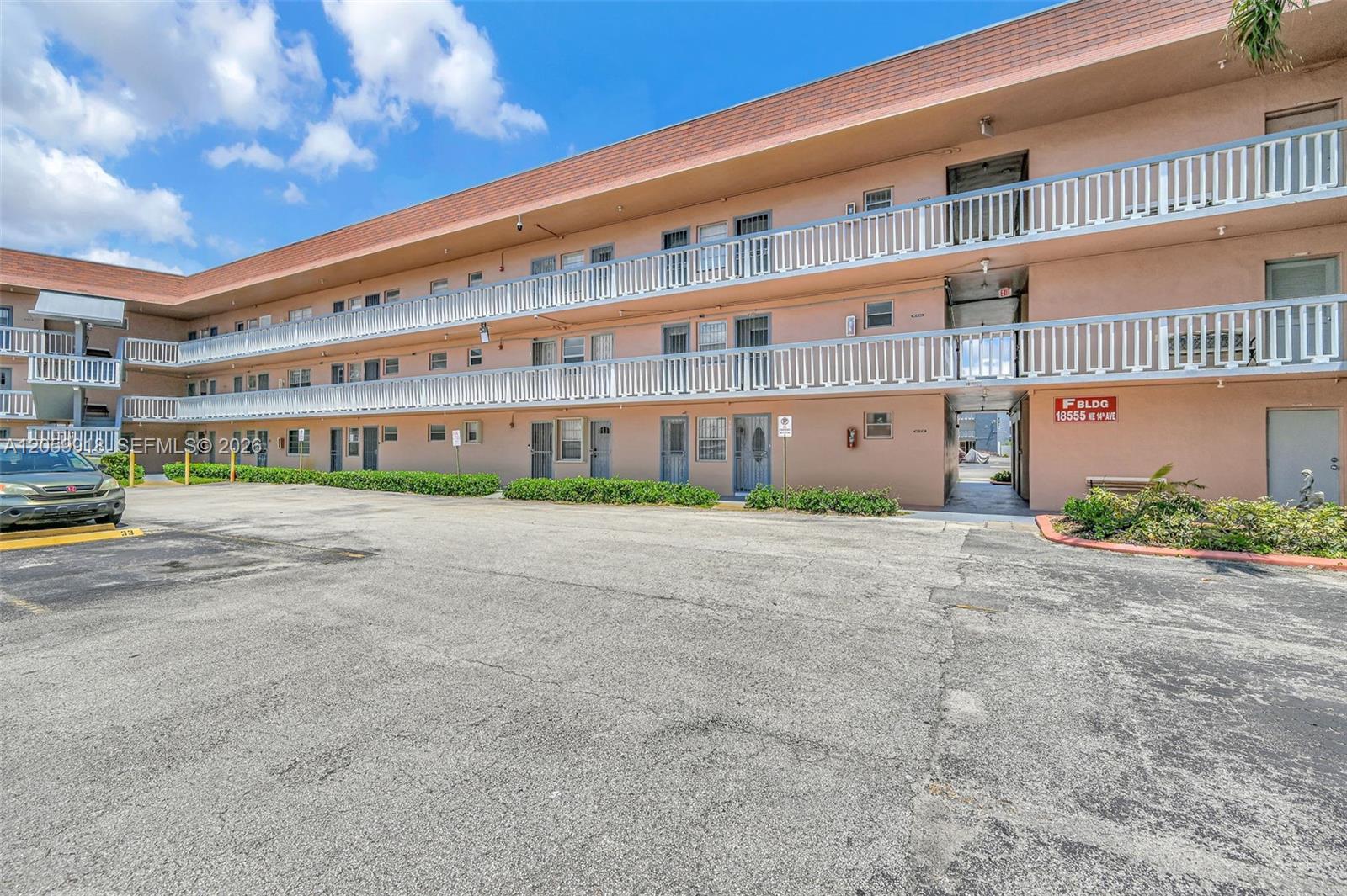 18555 NE 14th Ave # 502, Miami FL 33179