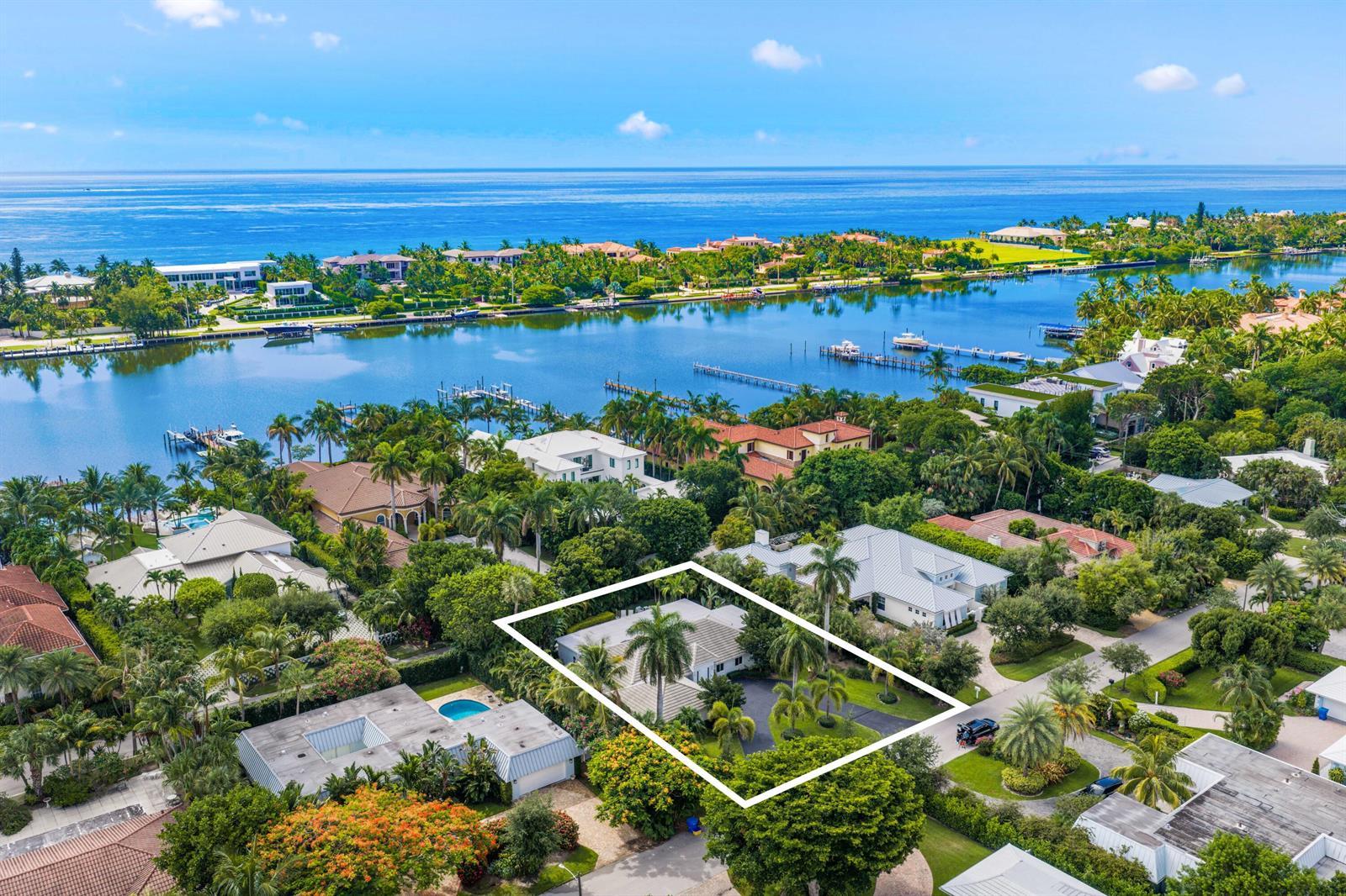 1386 S Atlantic Drive, Lantana FL 33462