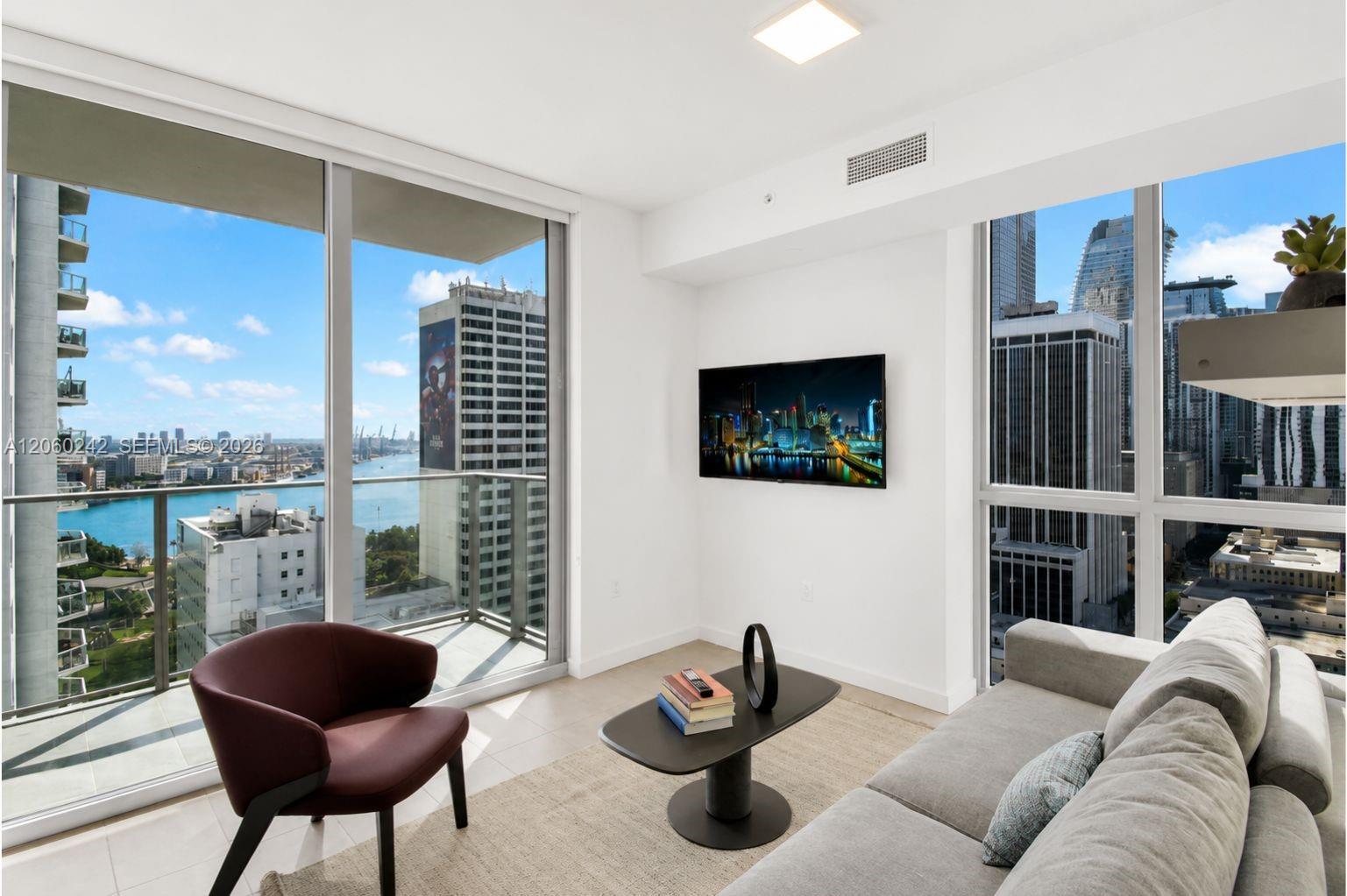 227 NE 2nd St # 2000, Miami FL 33132