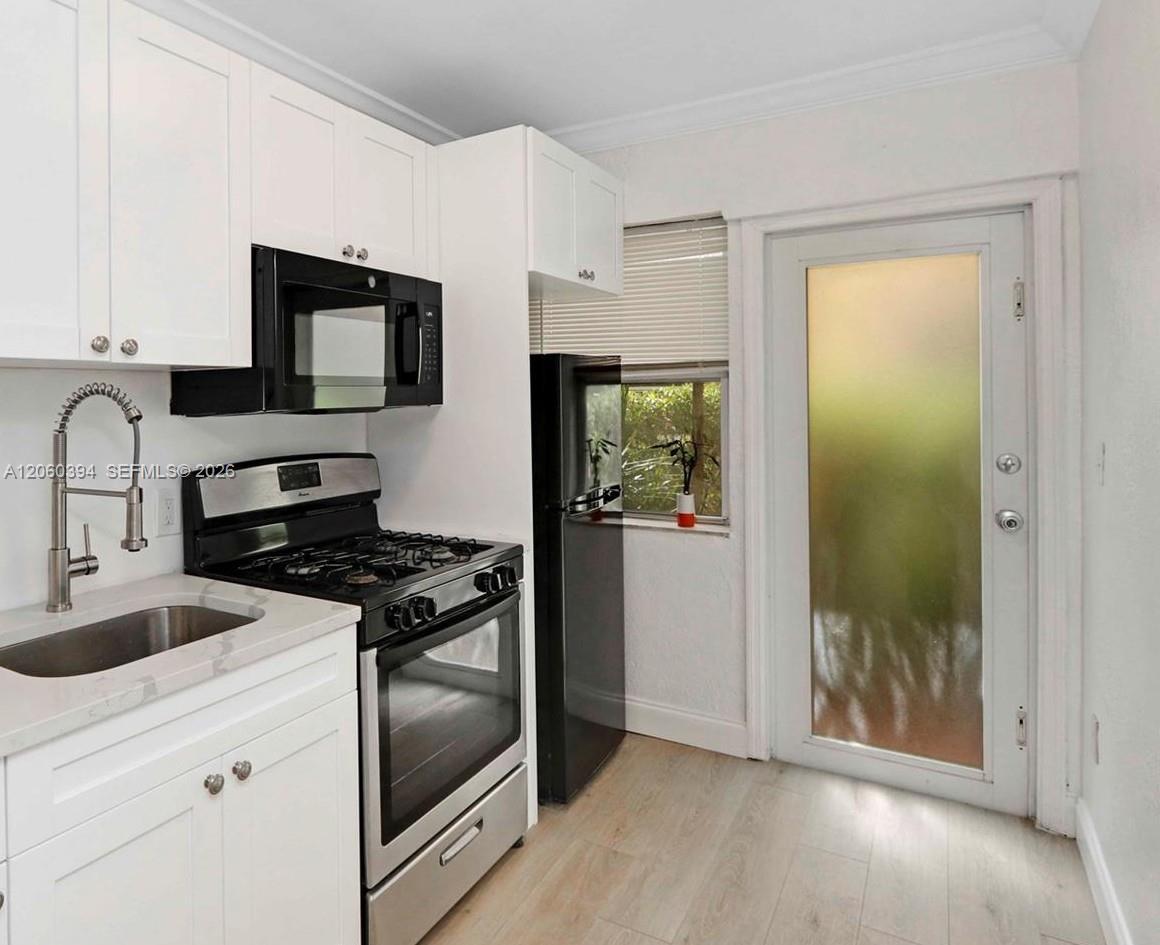 6831 Abbott Ave # 3, Miami Beach FL 33141