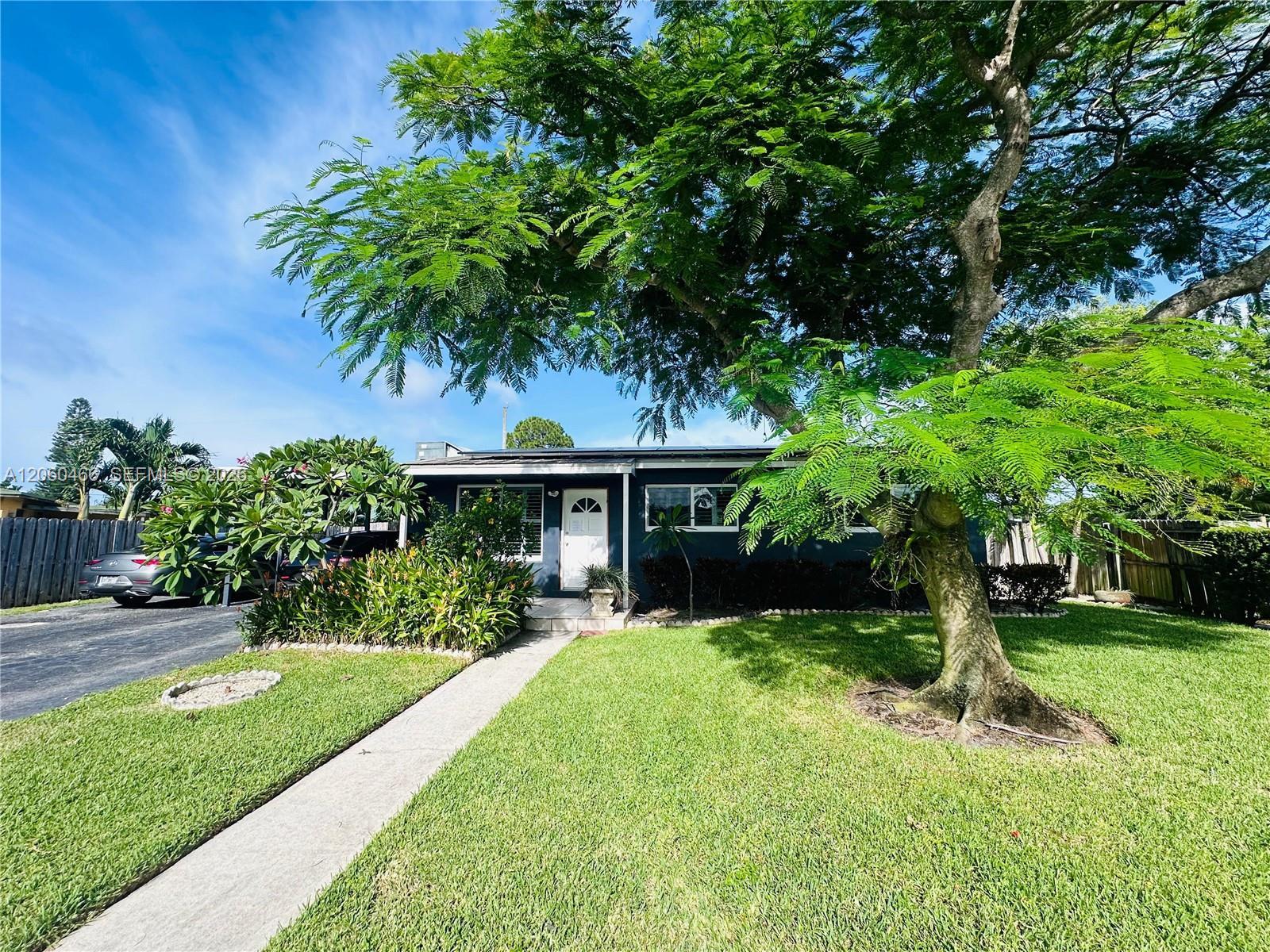 1020 S 14th Ct # 1, Lantana FL 33462