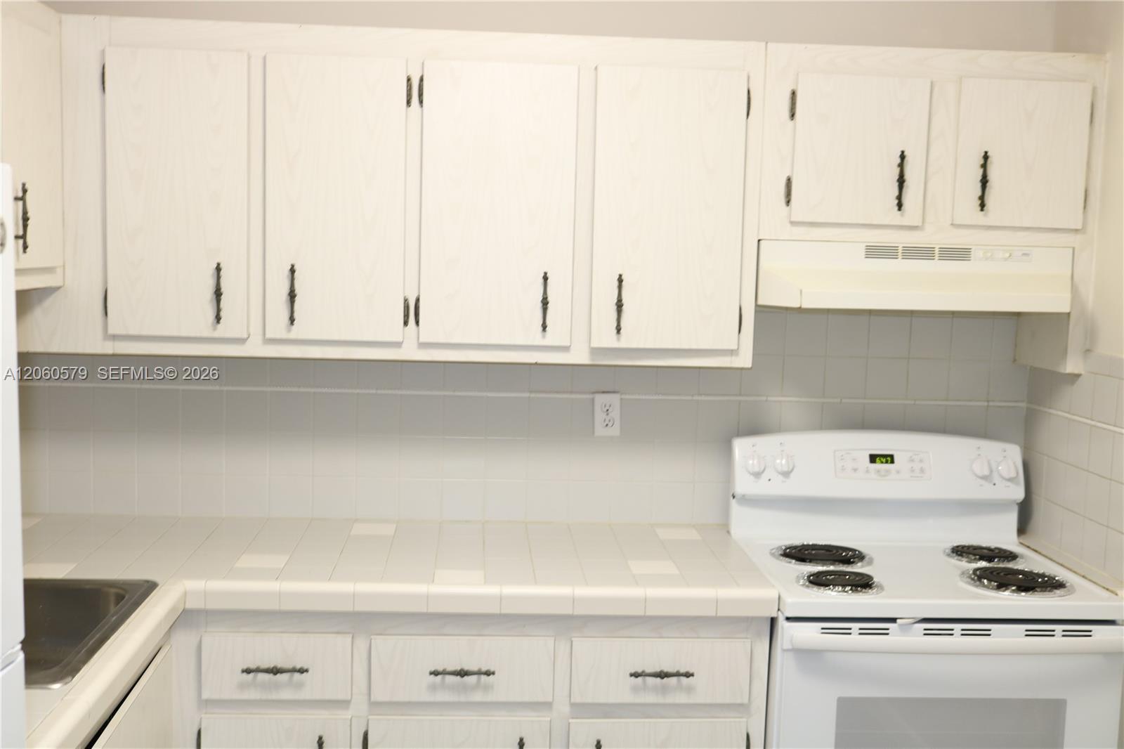 7825 Camino Real # 111, Miami FL 33143