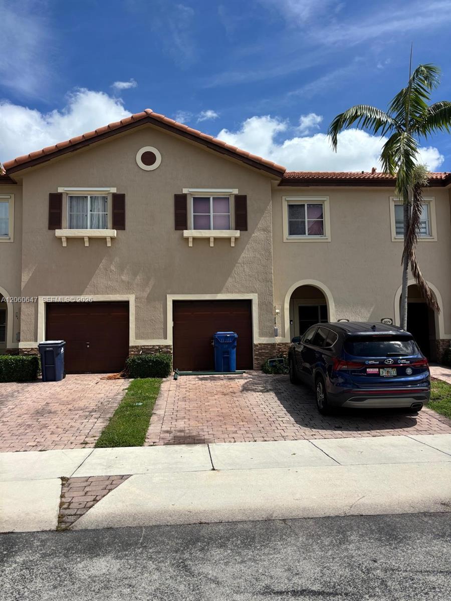 8885 SW 221st Ter, Cutler Bay FL 33190