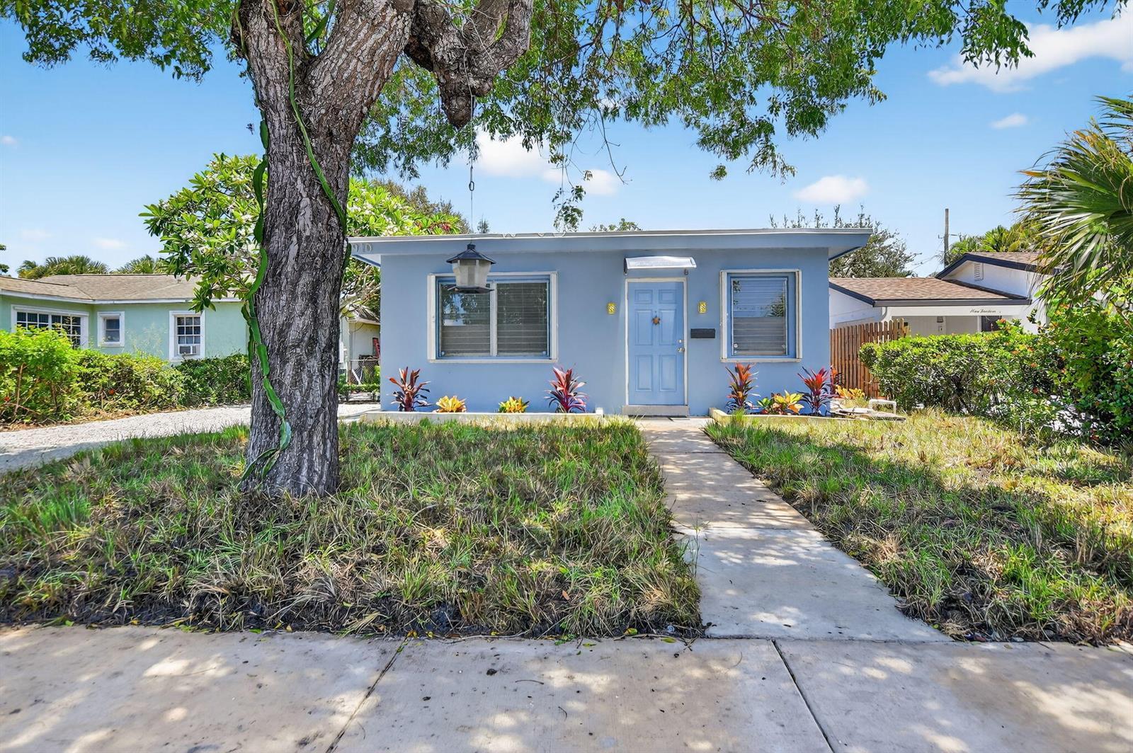 910 SE 3RD Street, Boynton Beach FL 33435