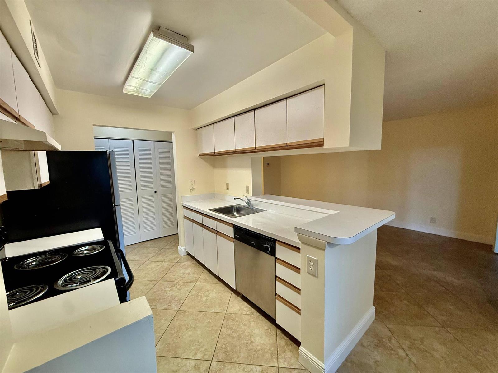 9777 Westview Drive # 1113, Coral Springs FL 33076