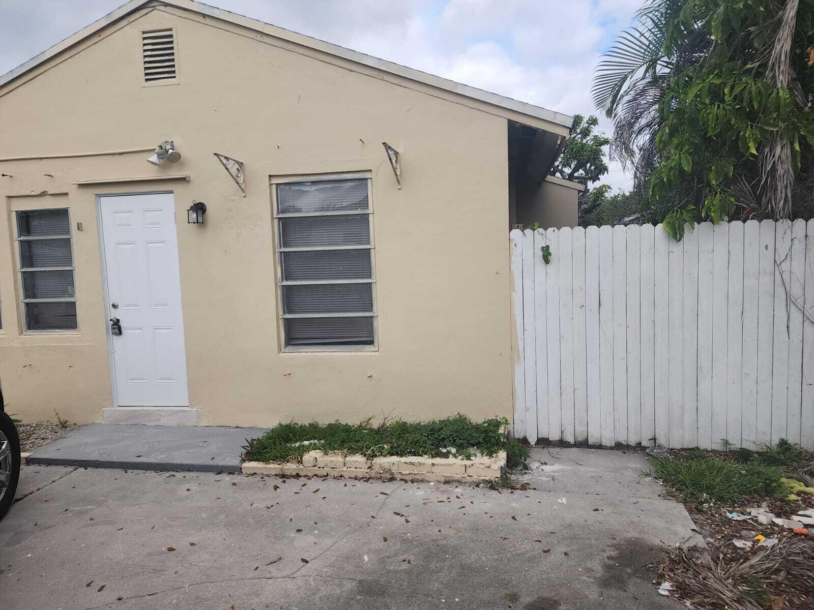 1910 GARFIELD Street # 1, Hollywood FL 33020