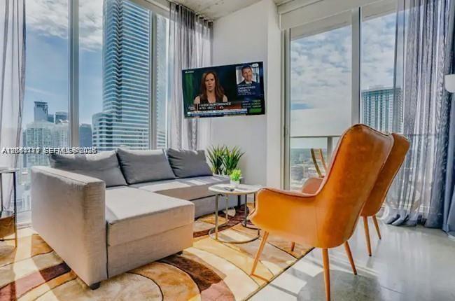 151 SE 1 # 3111, Miami FL 33131