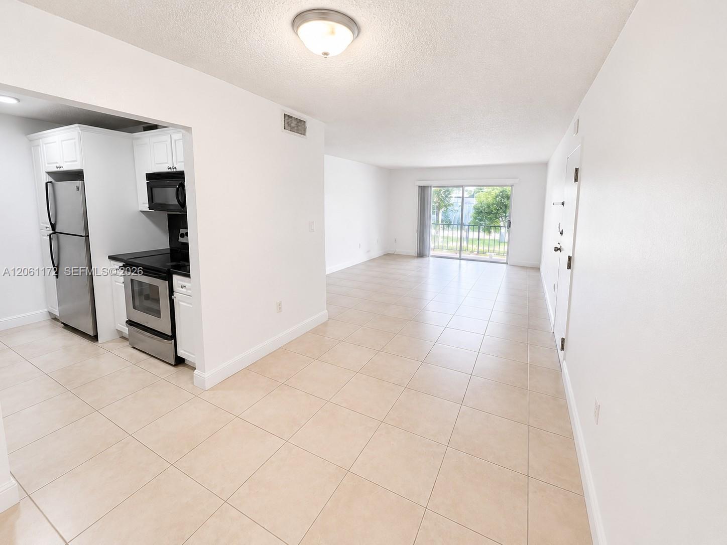 10800 N Kendall Dr # O6, Miami FL 33176