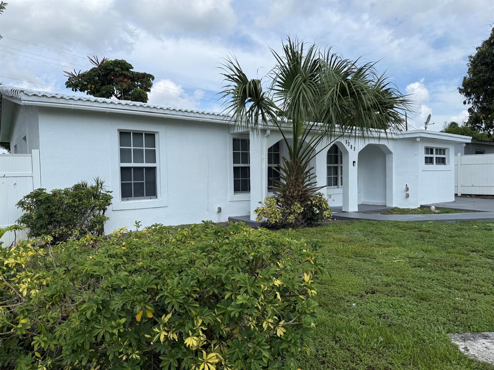 1751 NW 34TH Avenue, Lauderhill FL 33311
