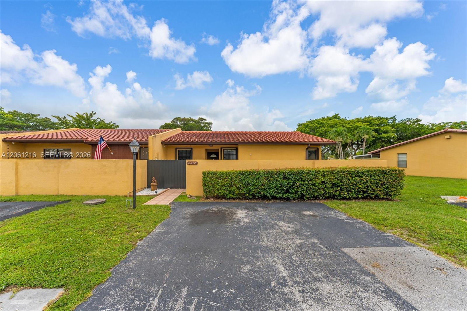 8612 SW 148th Pl, Miami FL 33193
