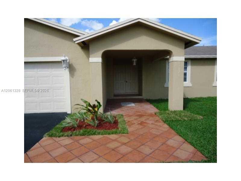 13621 SW 281st Ter, Homestead FL 33033