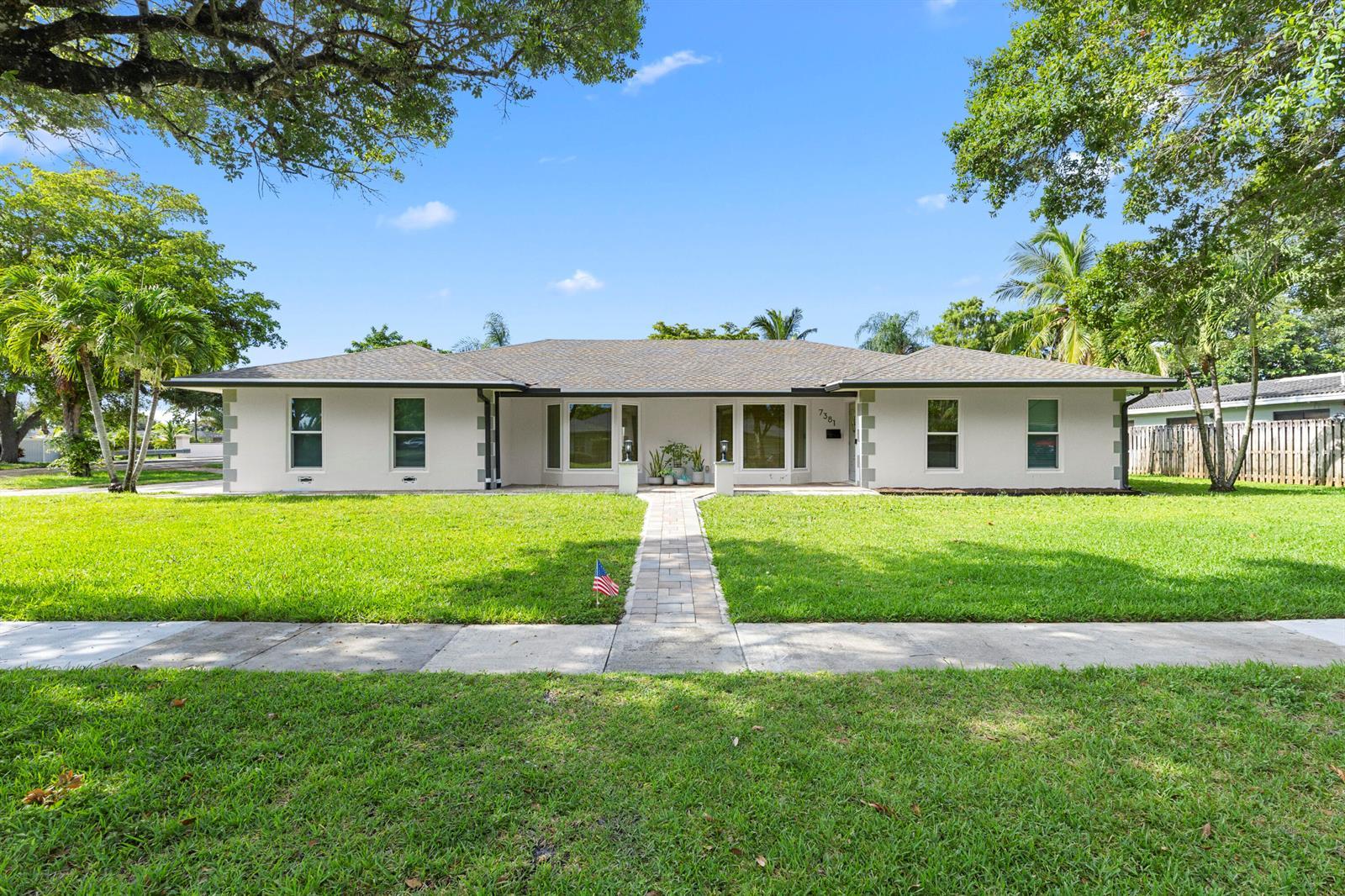 7381 NW 9TH Street, Plantation FL 33317