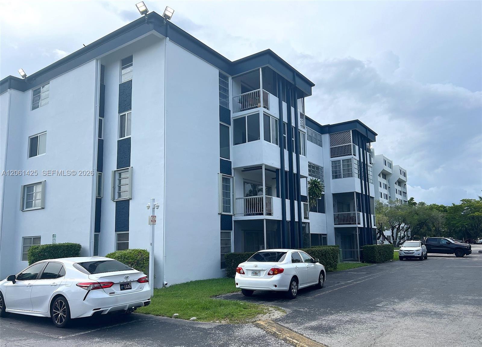 9159 SW 77th Ave # 113, Miami FL 33156