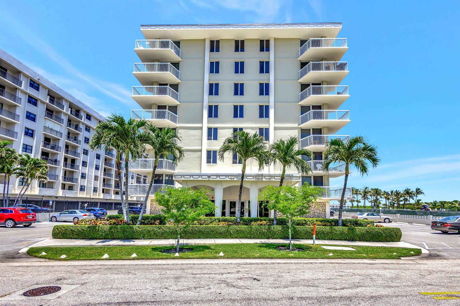 125 S OCEAN Avenue # 211, Palm Beach Shores FL 33404