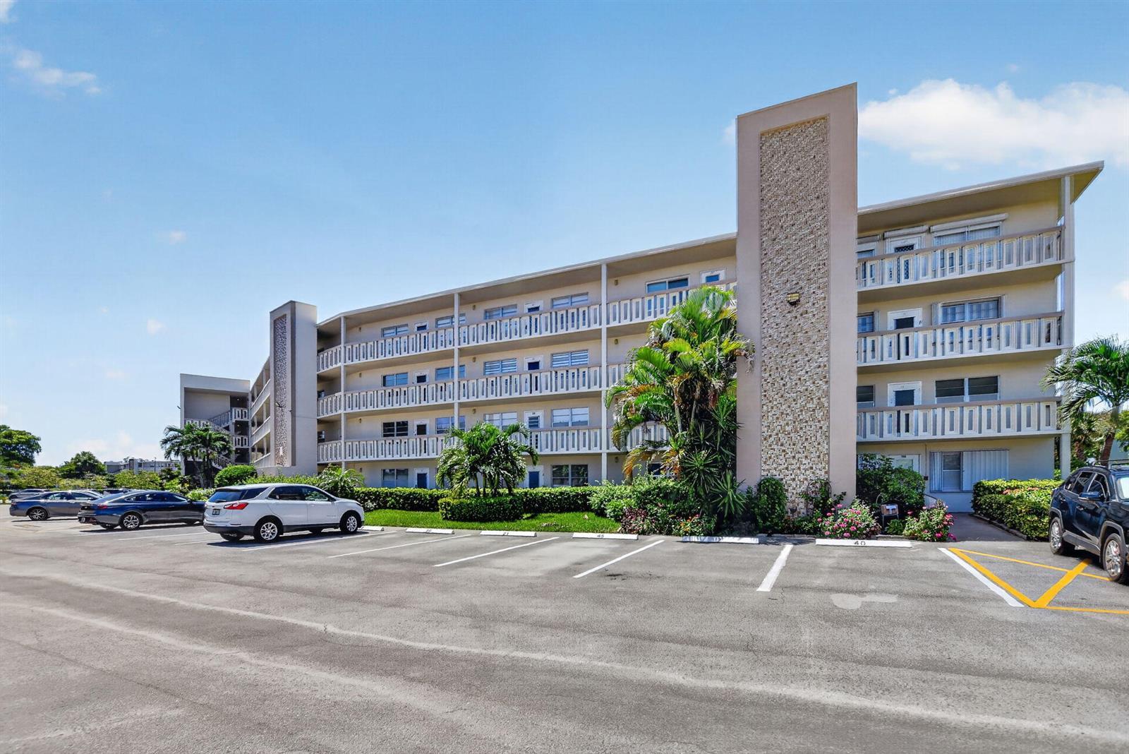 211 Richmond A # 211, Deerfield Beach FL 33442