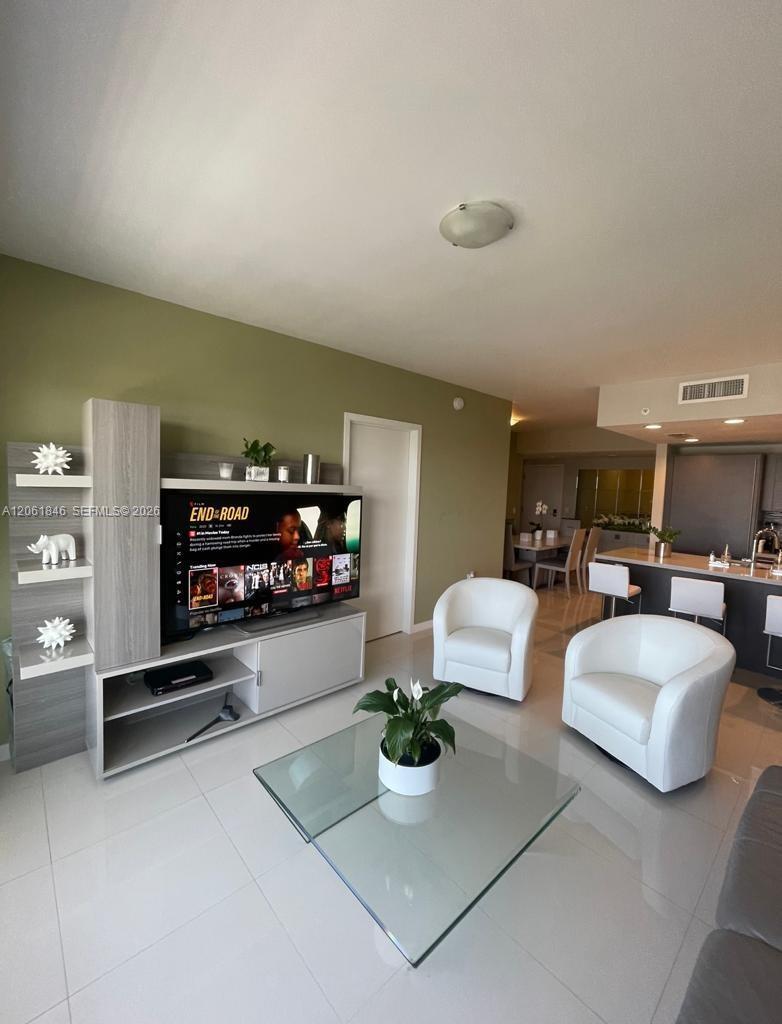 7661 NW 107th Ave # 608, Doral FL 33178
