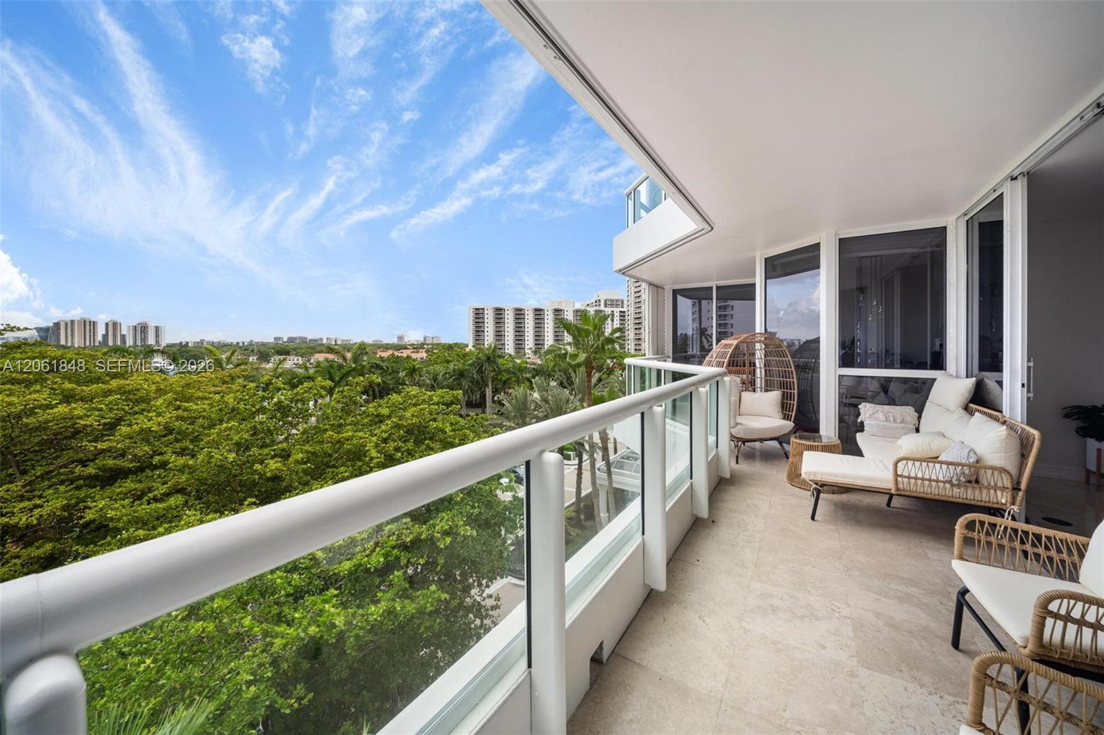 21205 Yacht Club Dr # 703, Aventura FL 33180