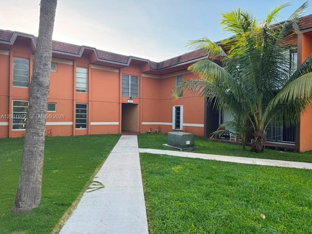 9473 SW 76th St # P1, Miami FL 33173