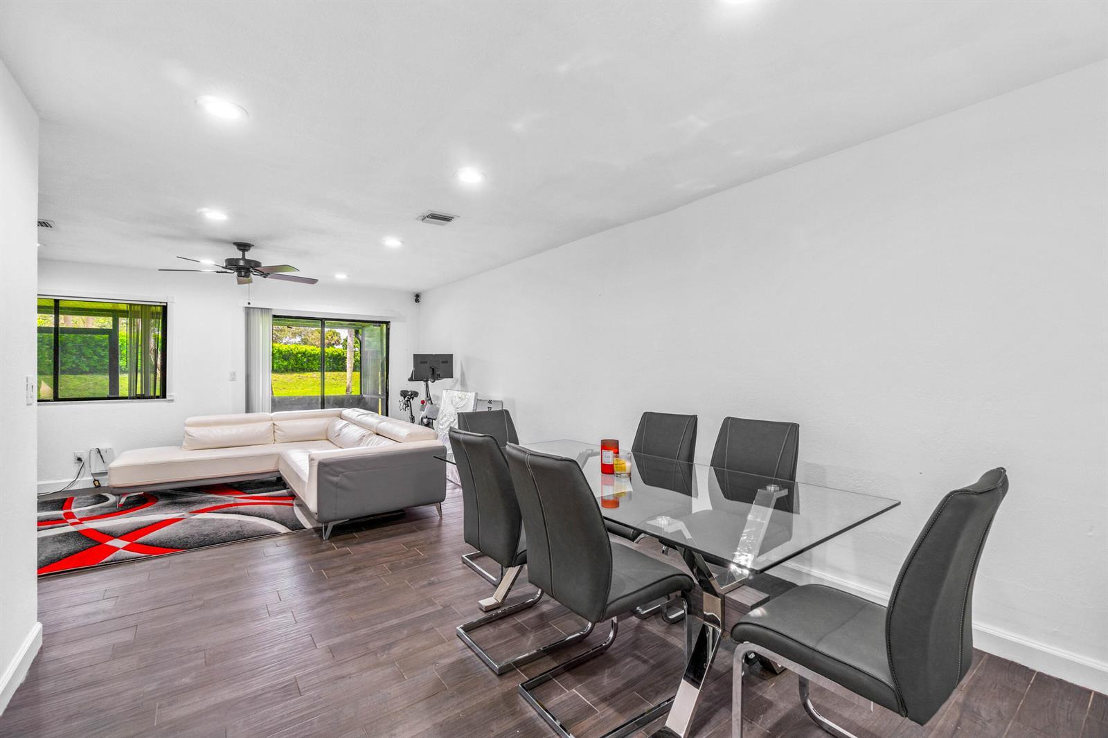 3703 Inlet Circle, FL 33463