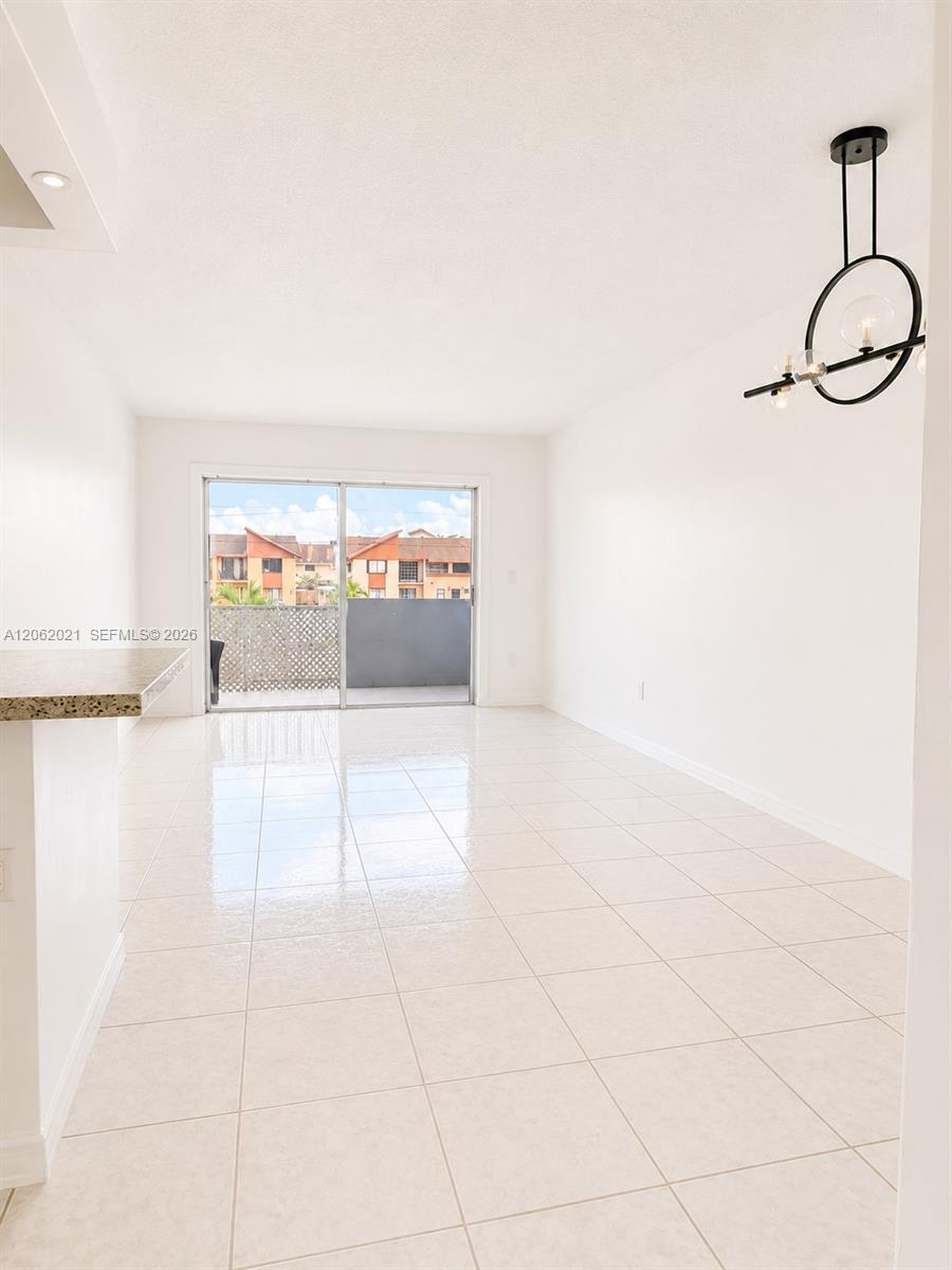 6095 W 18th Ave # S216, Hialeah FL 33012