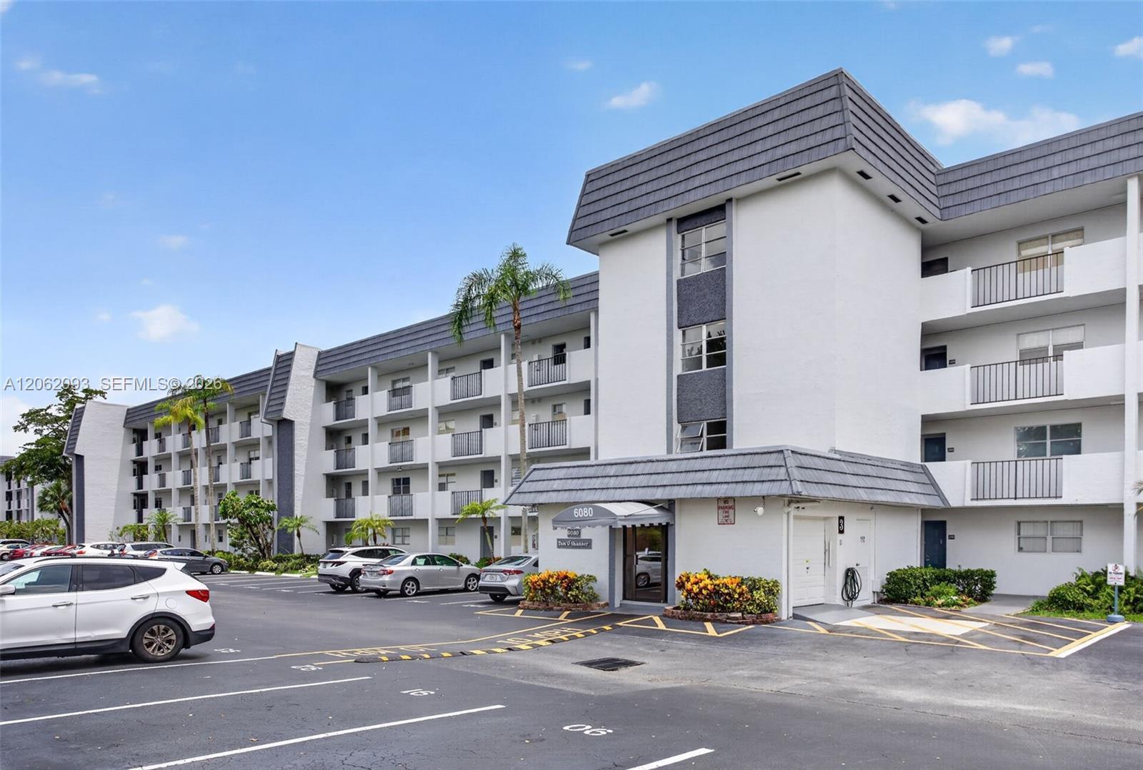 6080 NW 44th St # 410, Lauderhill FL 33319