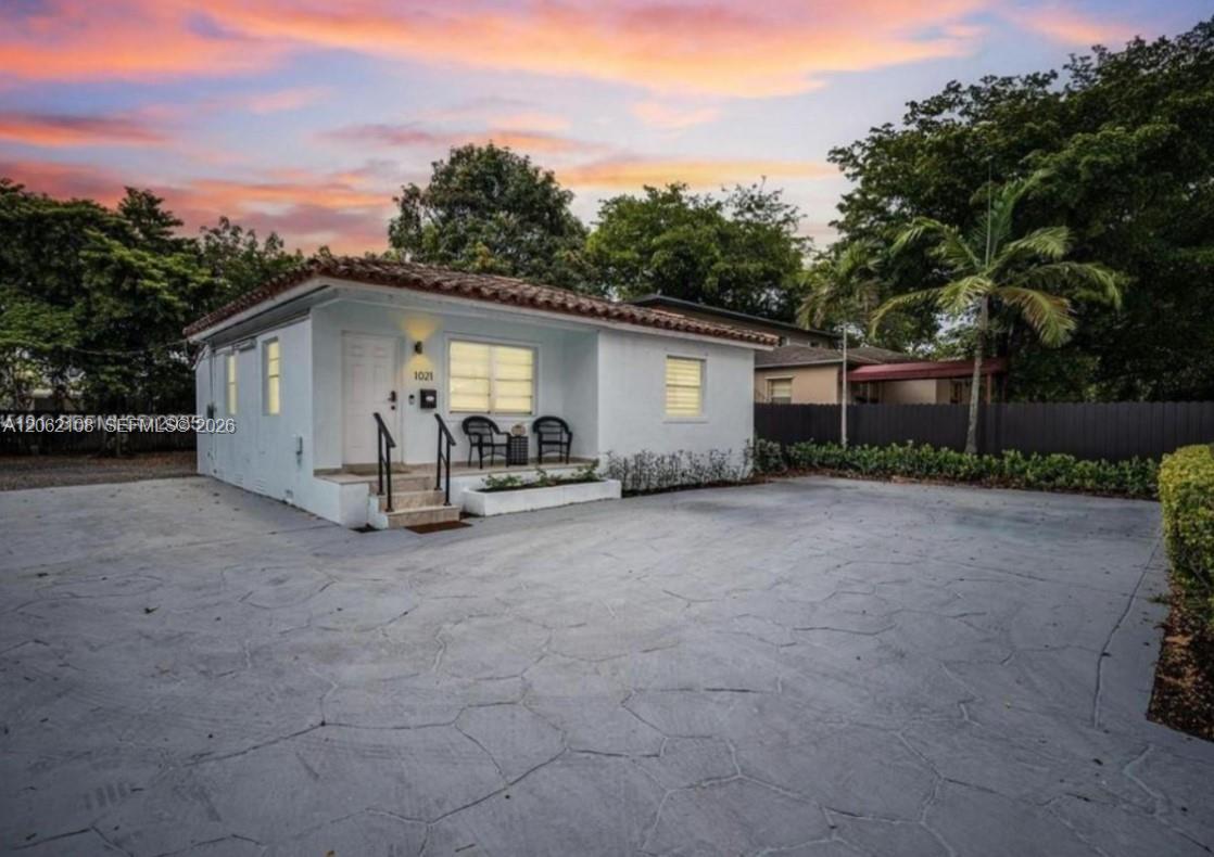 1021 NW 37th Ave, Miami FL 33125