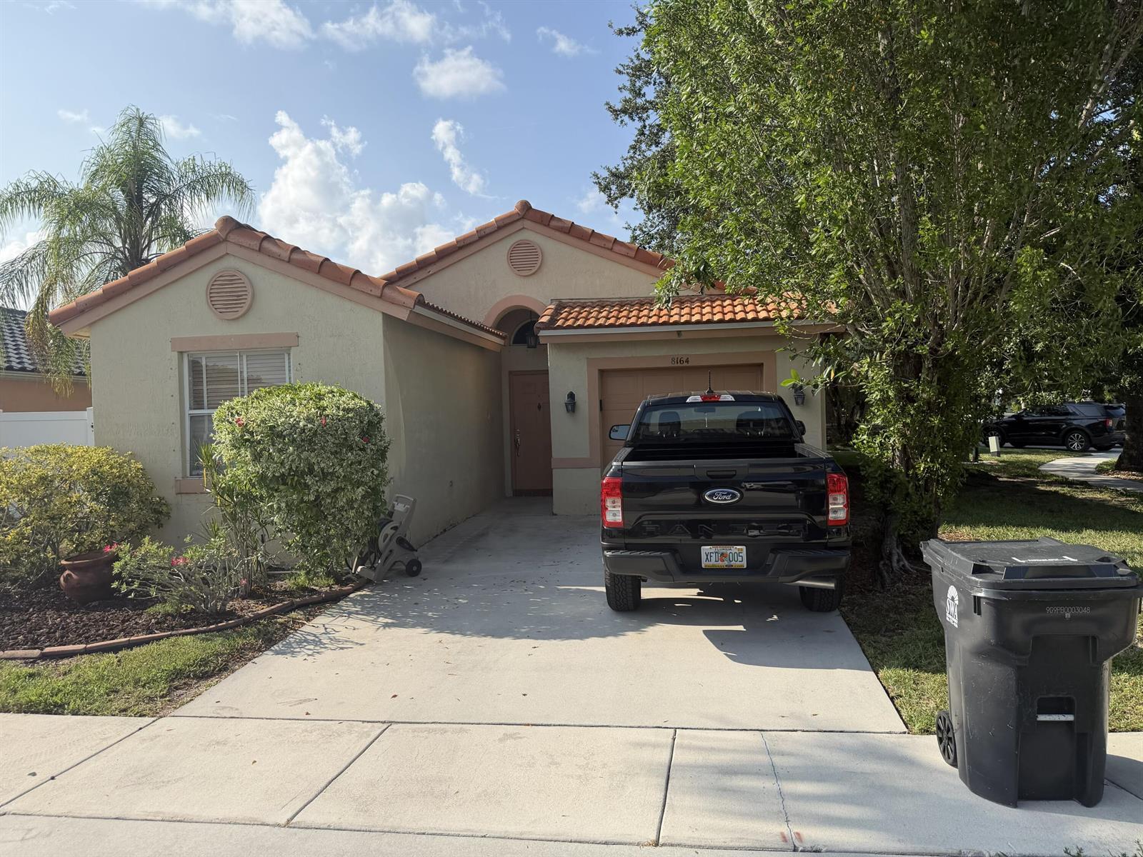 8164 PELICAN HARBOUR Drive, Lake Worth FL 33467
